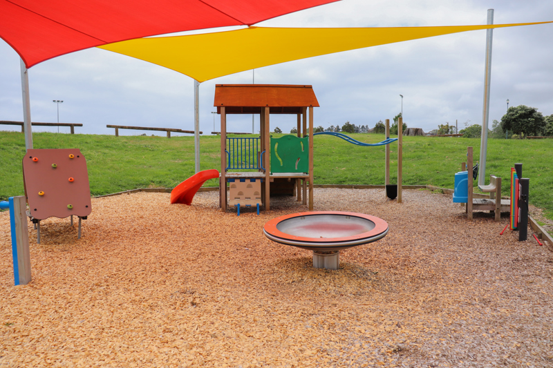 Mazengarb Reserve shade play area