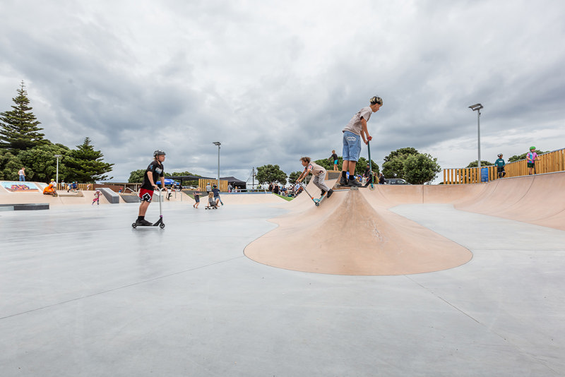 Skateboarding at Maclean Skatepark