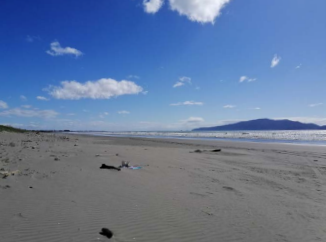 Peka Peka Beach and Kāpiti Island.