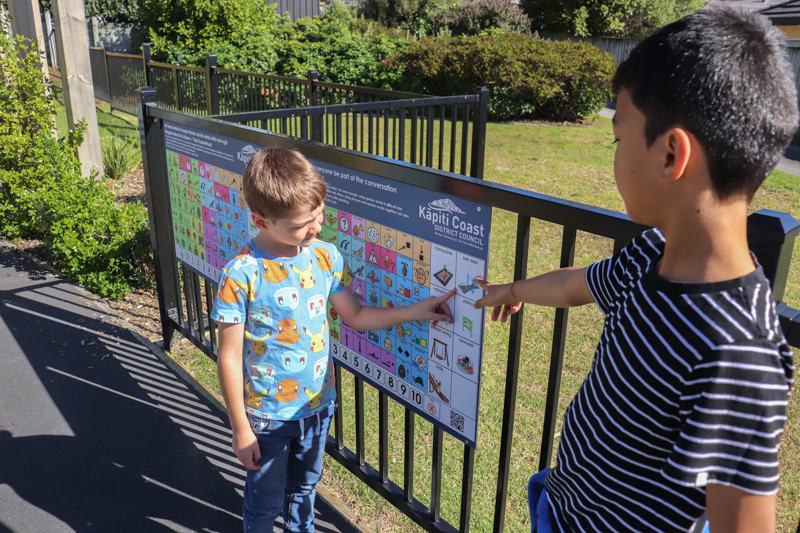 Using the Communication Board at Lorna Irene Drive Reserve