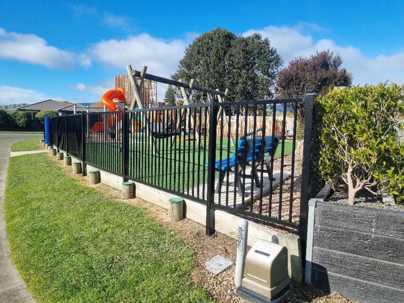 Tōtara Park Playground Fencing