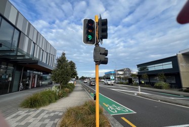 Roundabout or traffic lights – which is best?