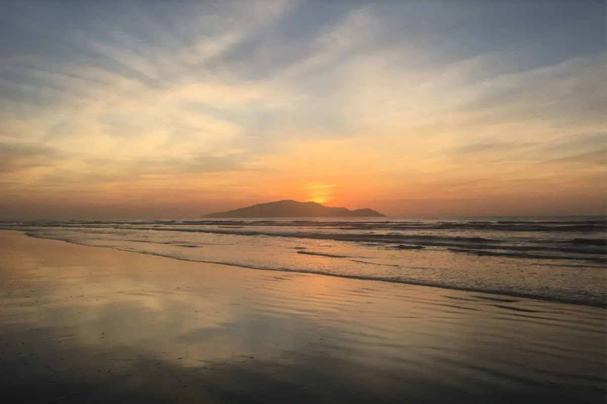 Sun set on Te Horo beach 