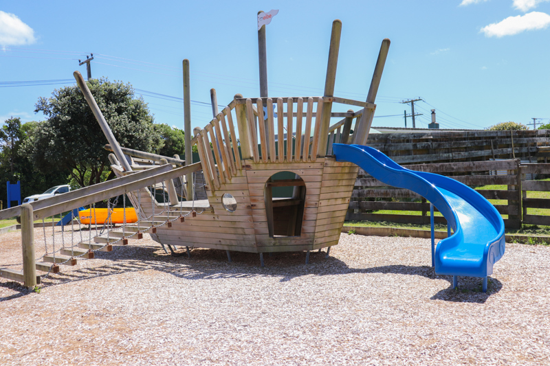 Dixie Street Reserve ship slide
