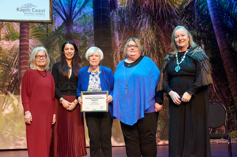Graham Priest's family accept his Taonga Maumahara Mayoral Award 28 Aug 2024