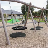 Milne Drive swings thumbnail