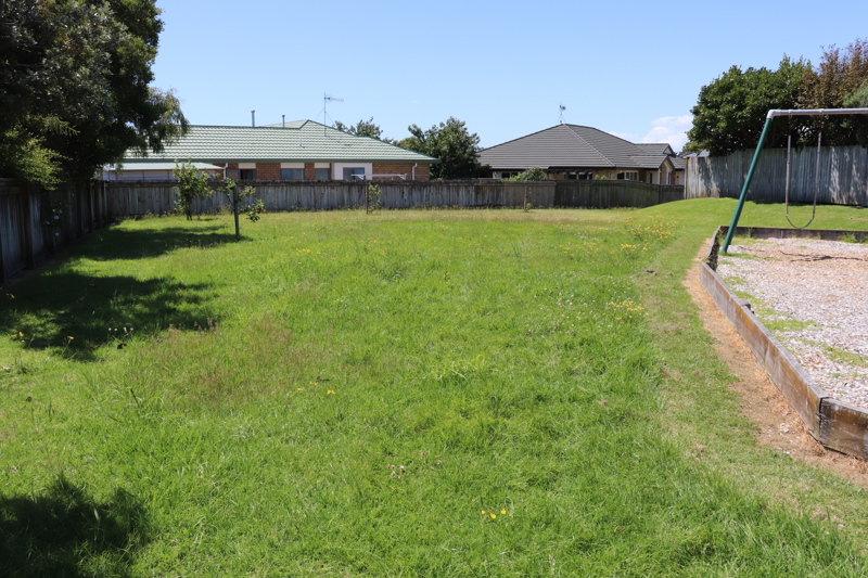 Grassy area at San Vito Place Reserve