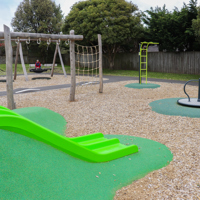 Milne Drive slide thumbnail