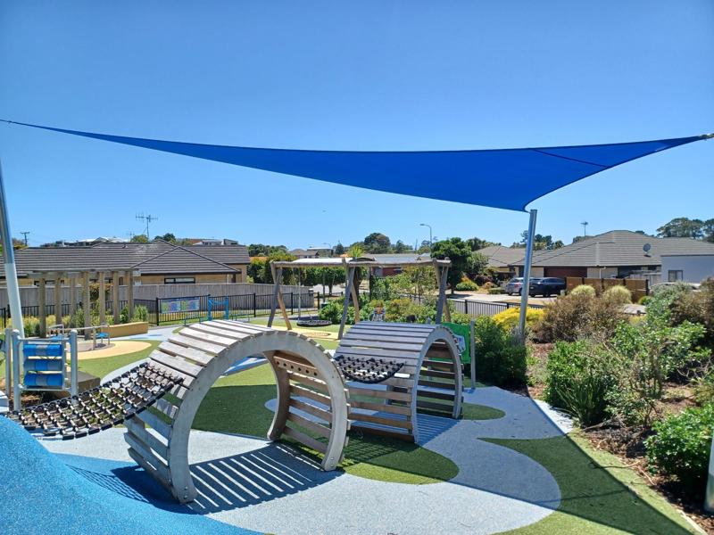 Shade Sails At Lorna Irene Park (2)