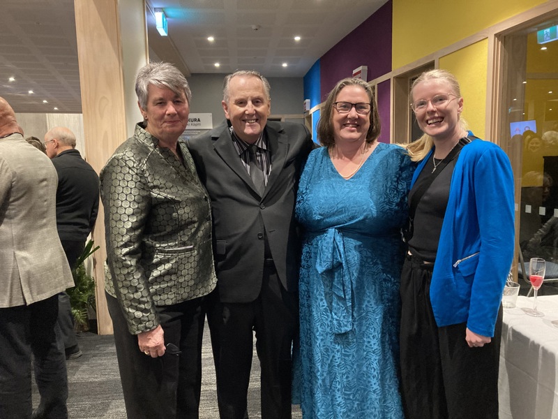 Former Mayor Jenny Rowan, John Hayes and daughter, and Councillor Sophie Handford.