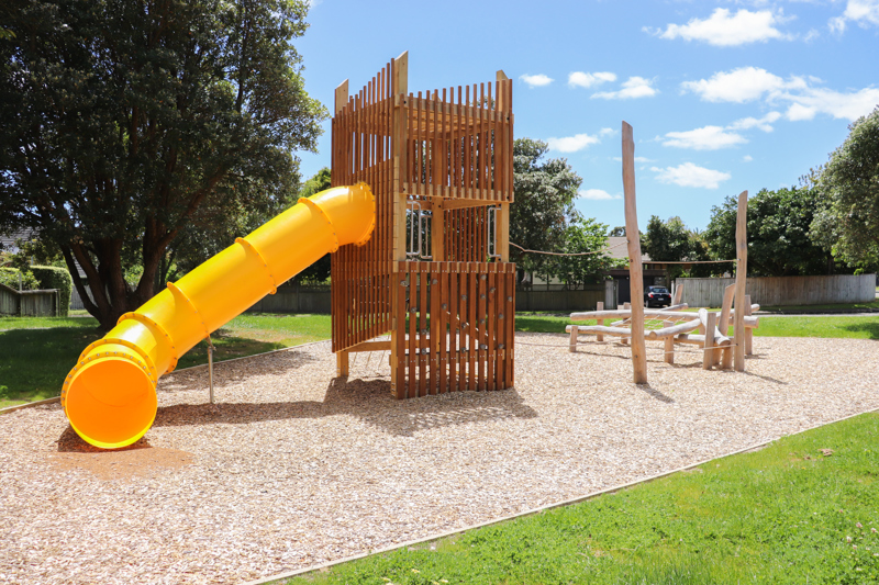 Shotover Grove Reserve slide