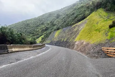 Blue Bluff reopens!