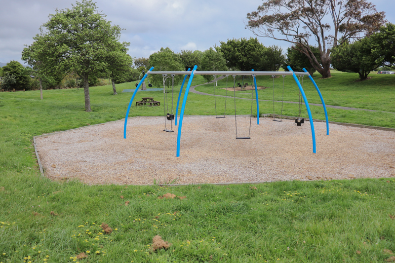 Mazengarb Reserve swings