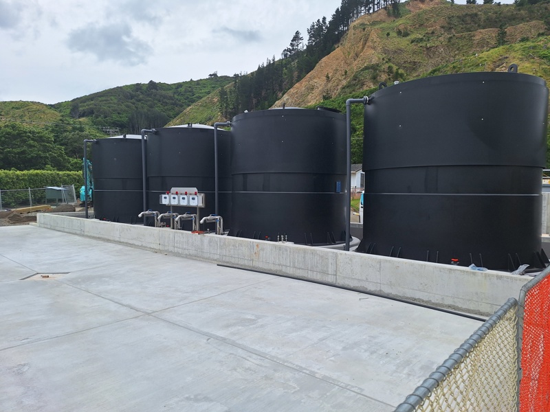 Four new 30,000 litre tanks