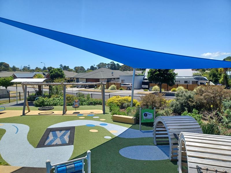 Shade Sails At Lorna Irene Park (4)