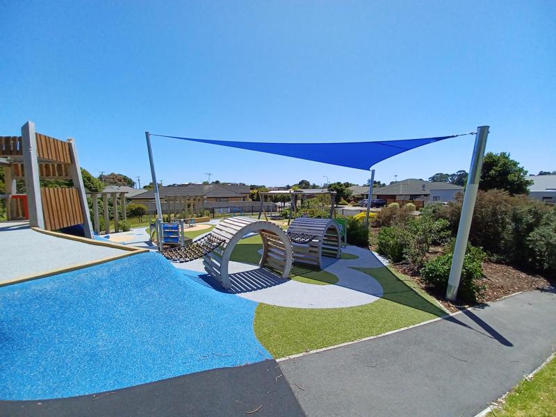 Shade Sails At Lorna Irene Park (3)