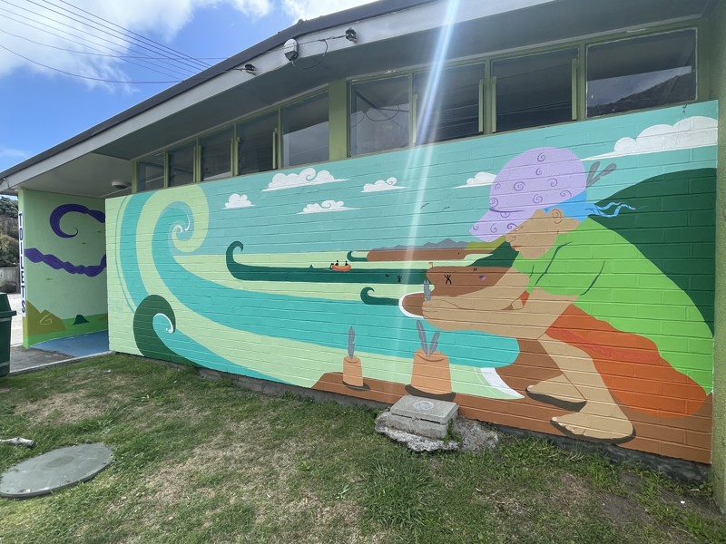 Ki Tātahi ki Paekākāriki | At Paekākāriki Beach – entrance to public whakepaku