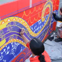 Taiohi (young people) helping create the mural thumbnail